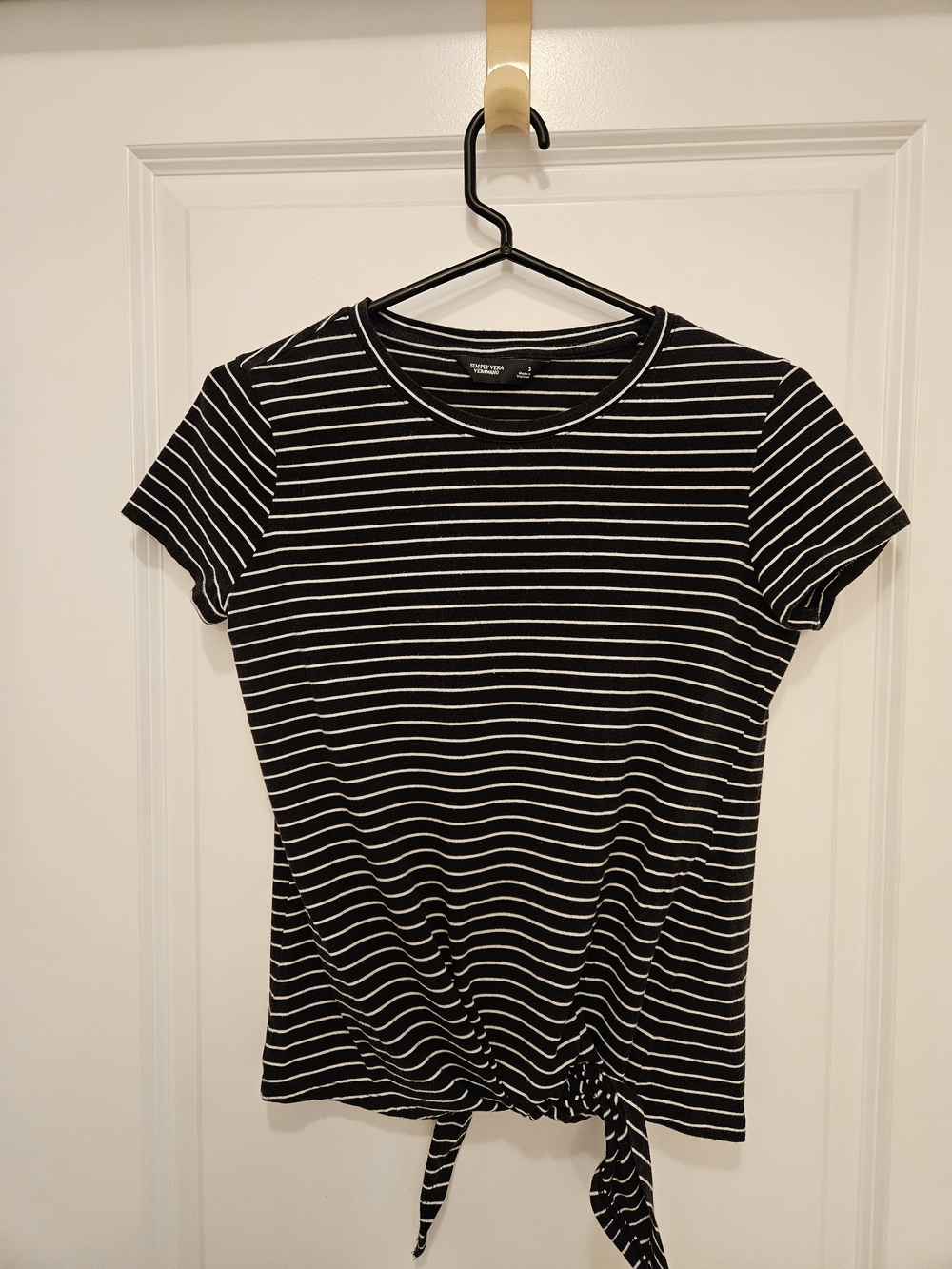 Simply Vera | Vera Wang Black & White Striped Tie-Hem Tee